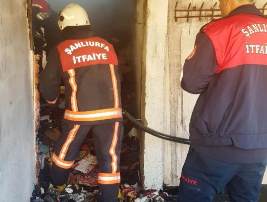 Viranşehir'de ev yangını