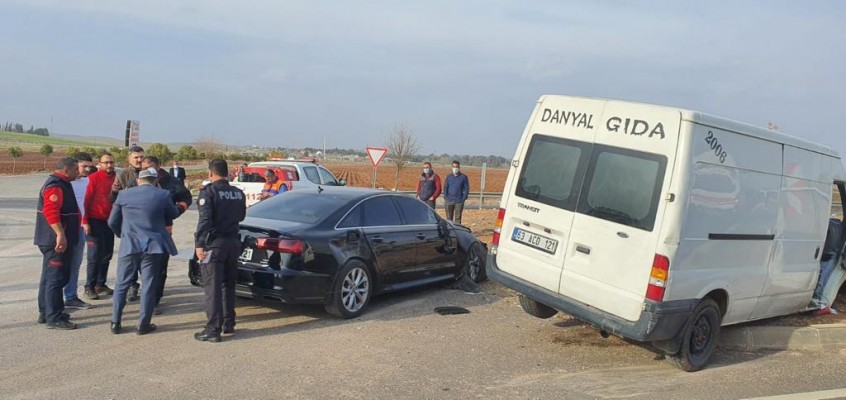 Meral Akşenir'in konvoyu Urfa'da kaza yaptı