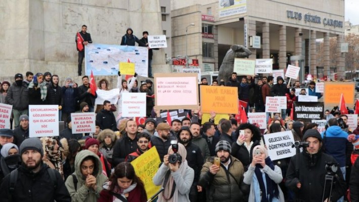 Atanamayan öğretmenler Ankara'da buluşacak