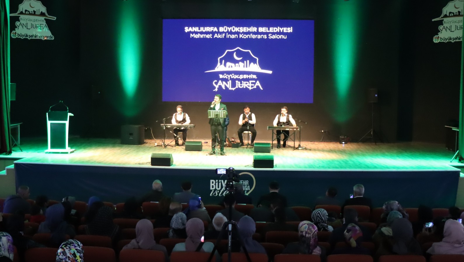 Urfa'da tasavvuf müziği ve şiir dinletisi etkinliği