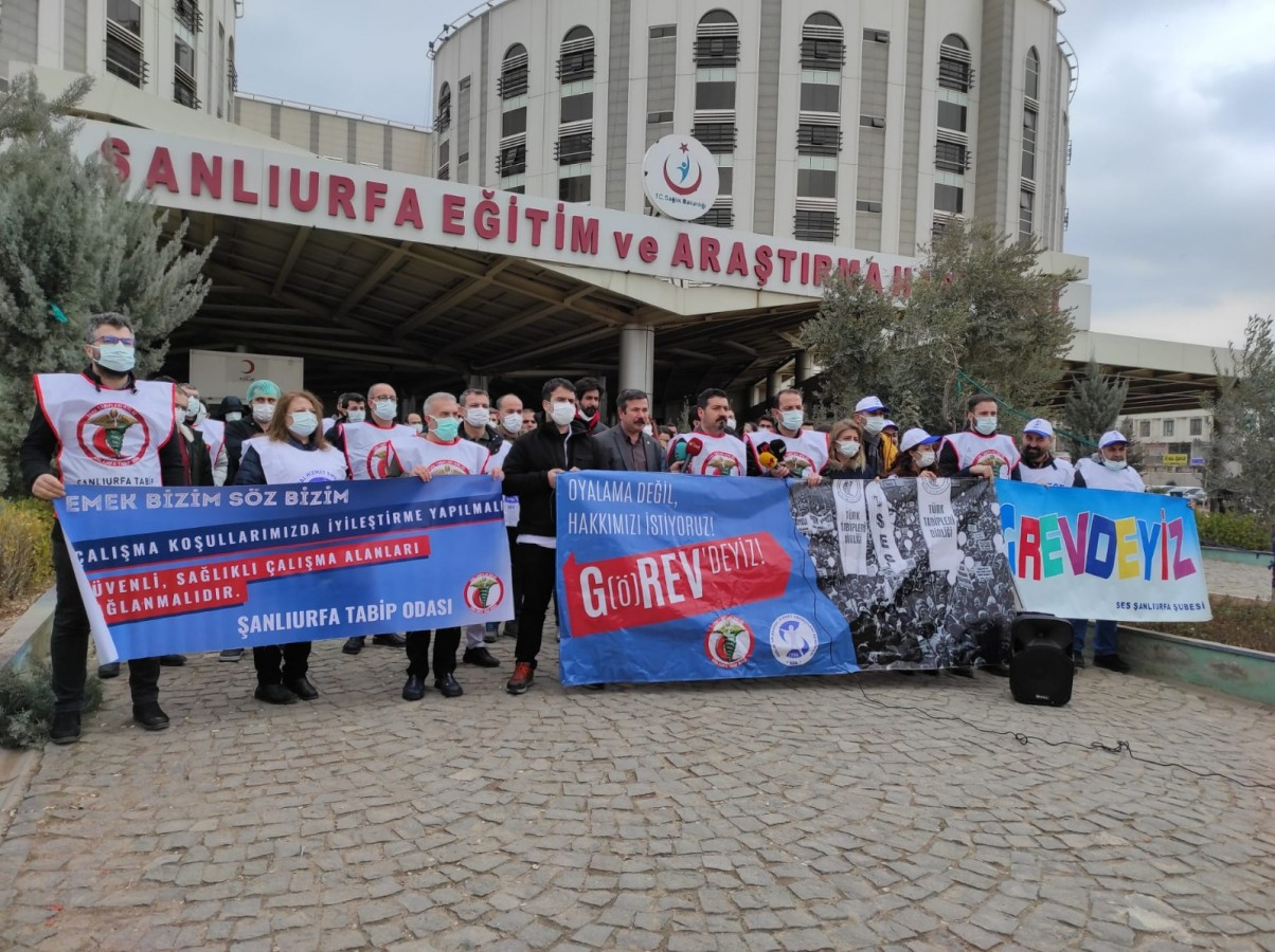 Urfa'da sağlık çalışanlarından hükümete çağrı