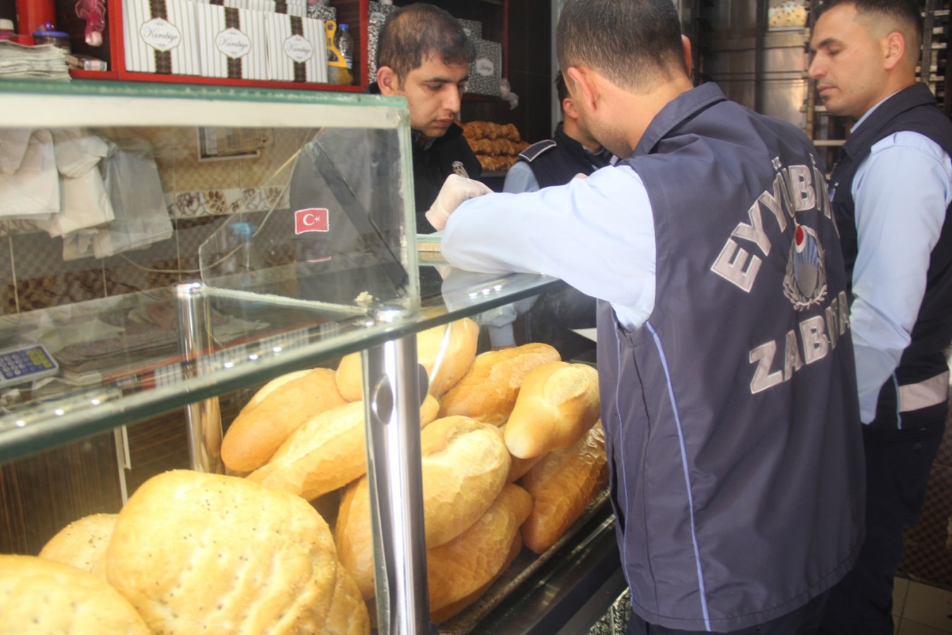 Eyyübiye'de zabıta denetimleri sürüyor