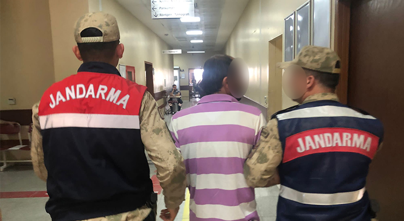 Jandarma ekipleri firari uyuşturucu tacirini kıskıvrak yakaladı