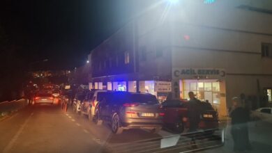 Urfa'da belediye başkanının kardeşi silahlı kavgada yaralandı