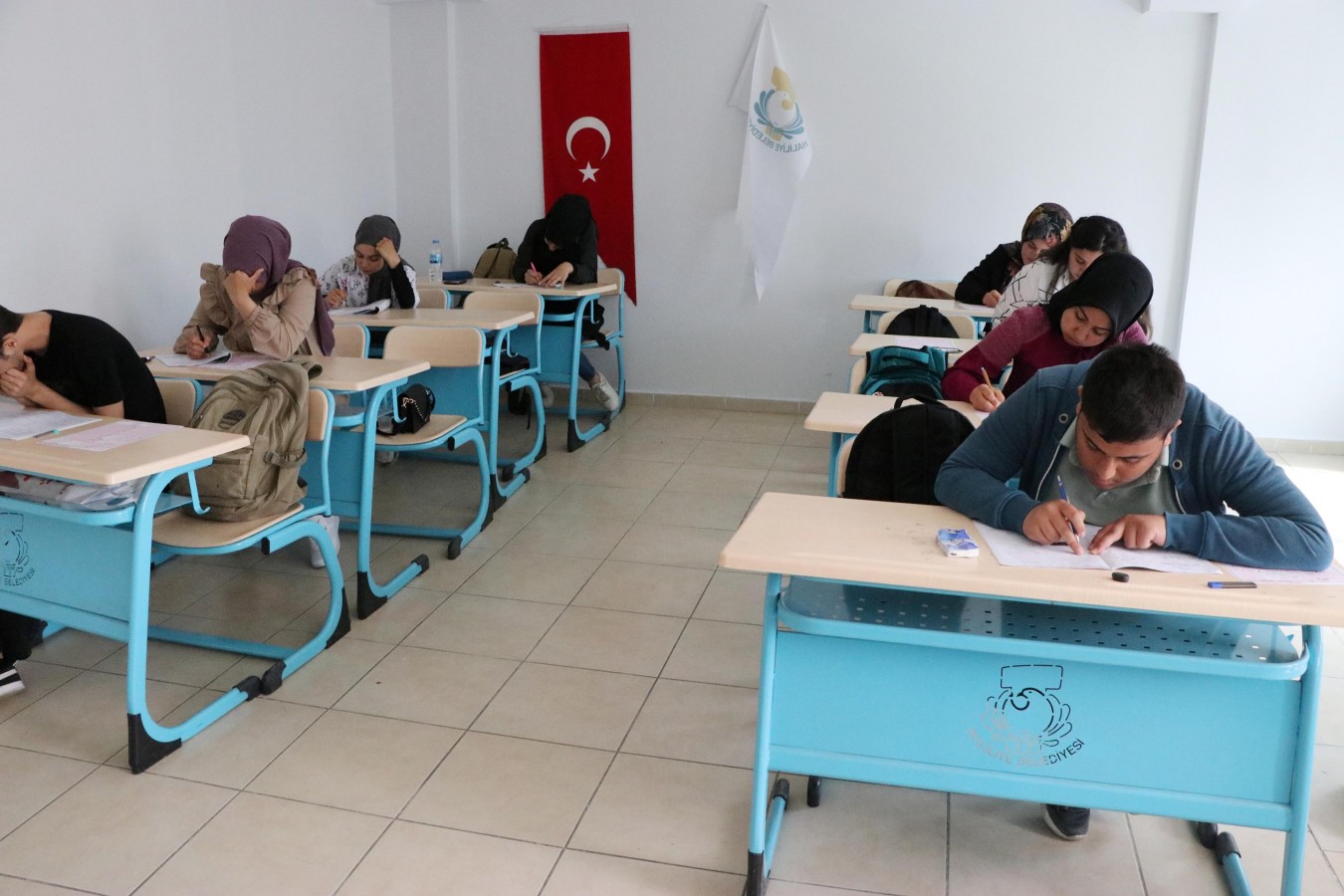 Haliliye'de öğrencilerin deneme sınavı heyecanı