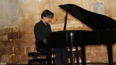 Piyanist Şakır'dan piyano resitali