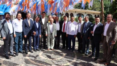 AK Parti'de bayramlaşma coşkusu