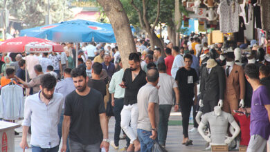 Şanlıurfa'da çarşıda arefe hareketliliği