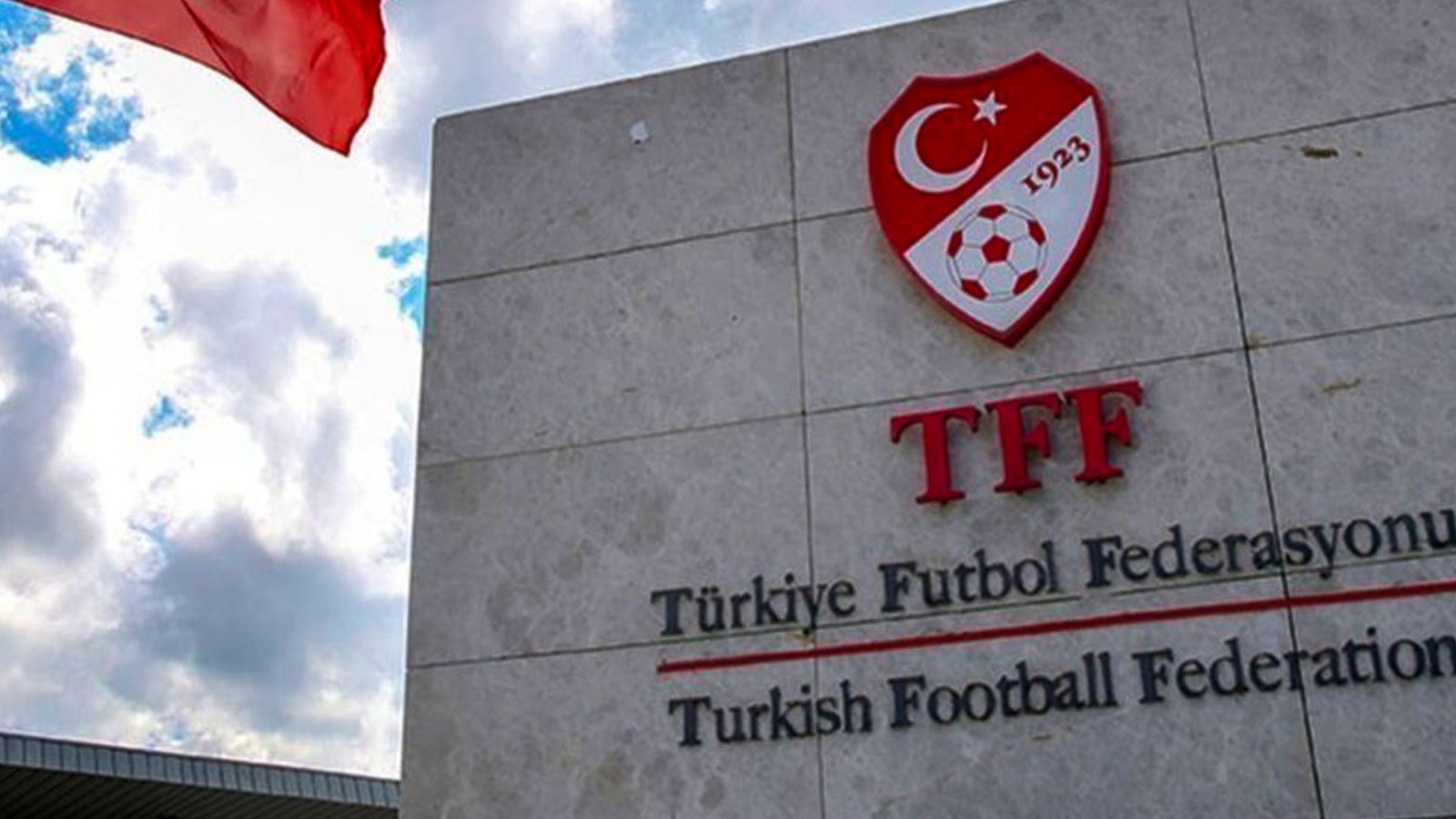Karbel Karaköprü Belediyesporlu futbolcuya ceza
