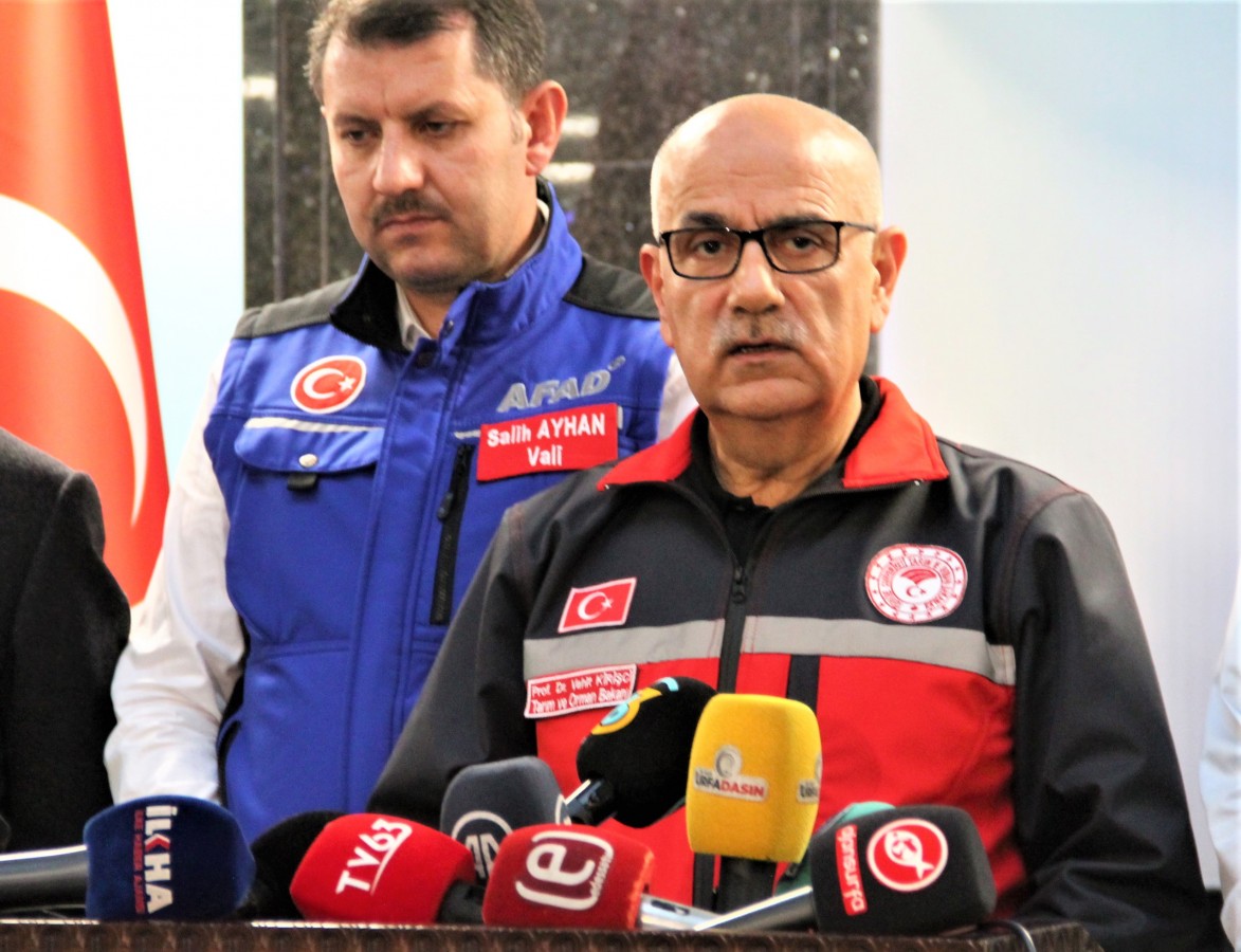 Bakan Kirişçi, Urfa'daki çiftçi depremzedelere verilen desteği açıkladı