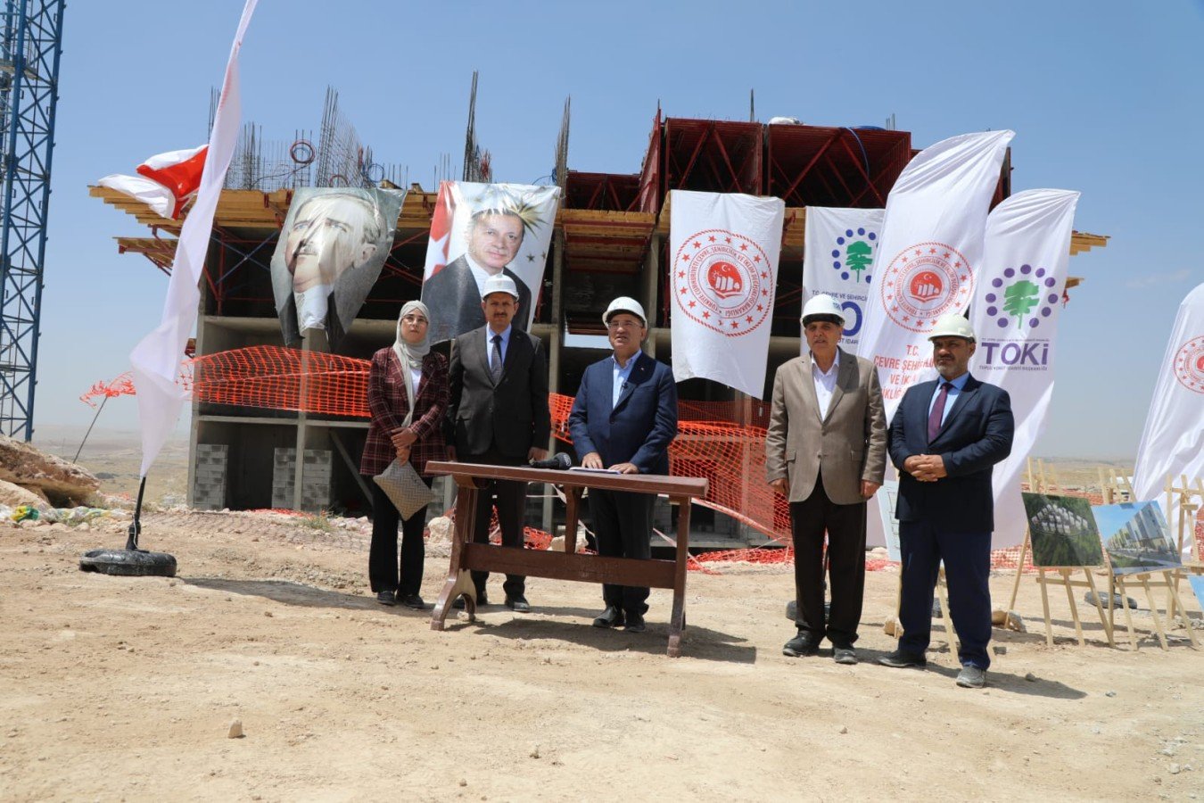 Bakan Bozdağ Urfa'daki deprem konutlarında ilk teslimat tarihini açıkladı