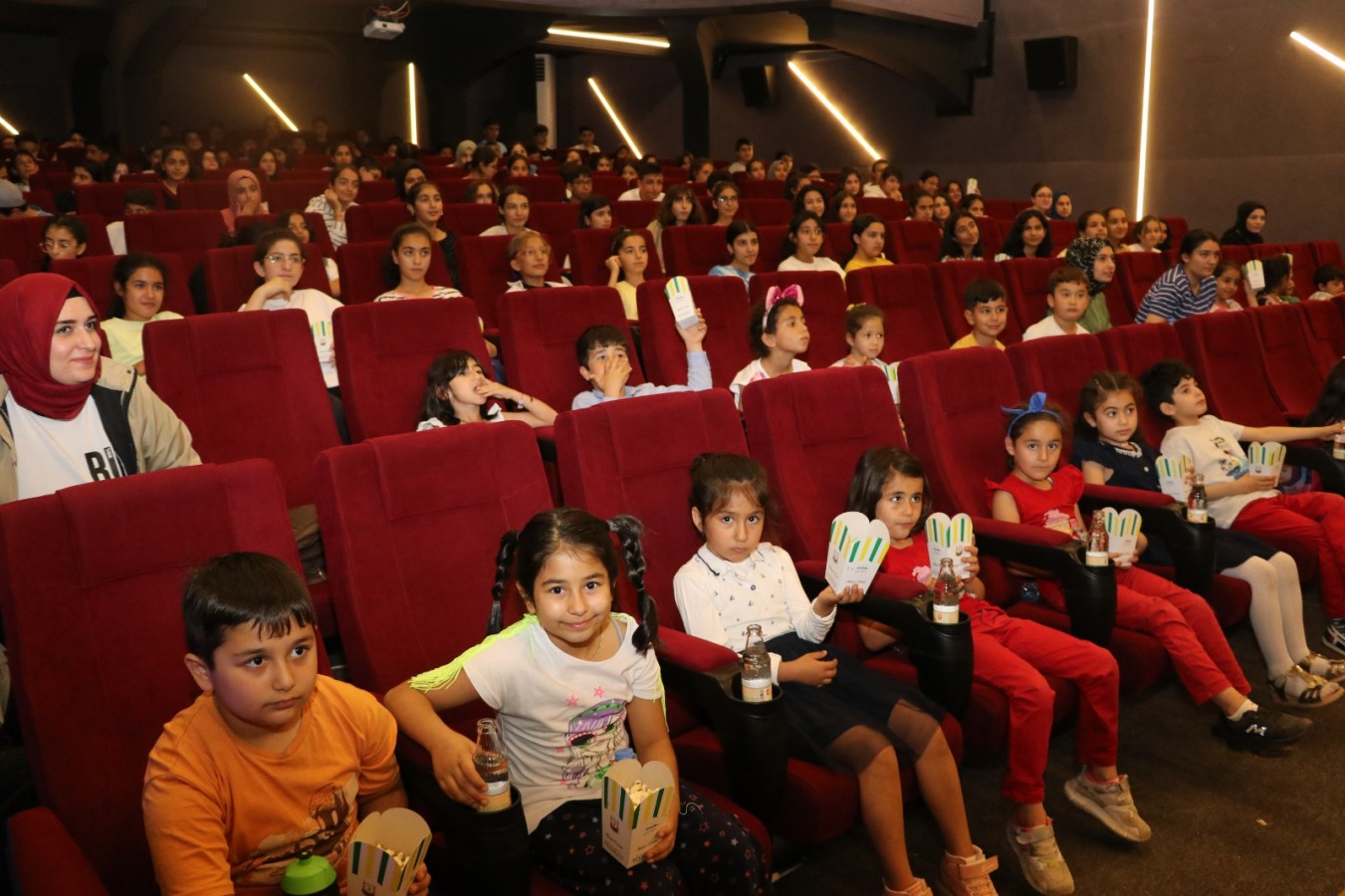 Büyükşehir'den öğrencilere yönelik sinema etkinliği
