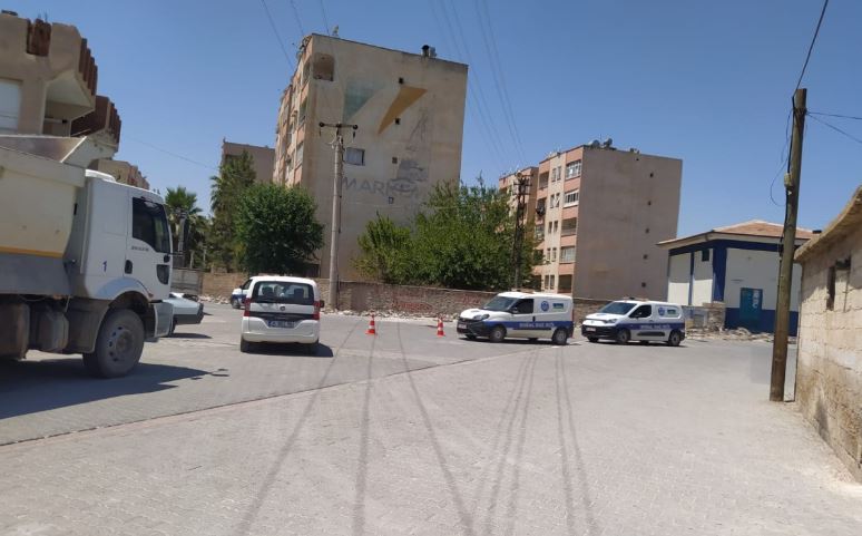 Haliliye'de nedeni henüz belirlenemeyen bir doğal gaz borusu patladı ve çok sayıda ekip olay yerine yönlendirildi.