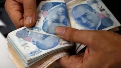 Aile ve Sosyal Hizmetler Bakanı Mahinur Özdemir Göktaş, Ramazan ayı öncesinde ihtiyaç sahibi hanelerin başta gıda olmak üzere temel ihtiyaçlarının karşılanması amacıyla Sosyal Yardımlaşma ve Dayanışma Vakıflarına 1,4 milyar lira aktarıldığını duyurdu.