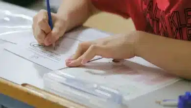 15 Haziran’da düzenlenecek Liselere Geçiş Sistemi (LGS) merkezi sınavı için başvurular bugün itibarıyla başladı. Sınav, iki oturum halinde gerçekleştirilecek. Adaylar, başvurularını 16 Nisan’a kadar e-Okul sistemi üzerinden yapabilecek.