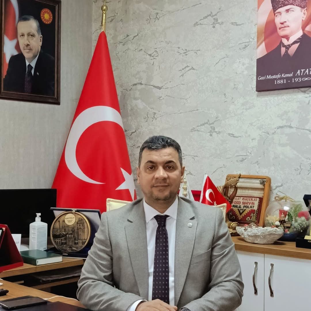 Zirai Aletler ve Motorlu Vasıtalar Tamircileri Sanat ve Esnaf Odası Başkanı Halil Polat, yayımladığı yeni yıl mesajında birlik, dayanışma ve üretim vurgusu yaparak, 2026 yılının esnaf ve sanatkârlara bereket getirmesi temennisinde bulundu.