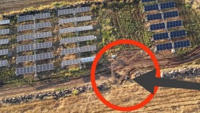 Dicle Elektrik, Şanlıurfa’nın kırsal mahallelerinde gerçekleştirdiği denetimlerde 3 bin konutu aydınlatacak kapasitede kaçak trafoya ulaştı.