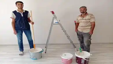 Yaz tatilinin sona ermesiyle Şanlıurfa’da evlerde boya ve tamirat işleri yoğunlaştı. Kaliteli malzeme ve deneyimli ustalara talep arttı.