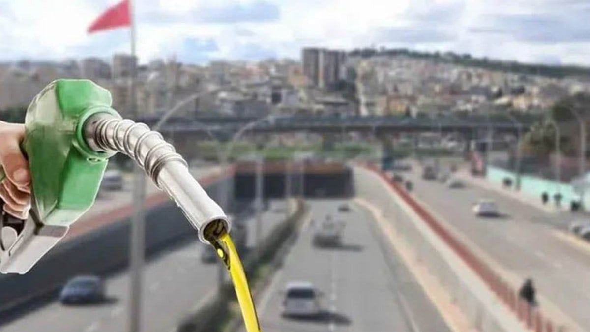 Petrol piyasalarındaki dalgalanma, akaryakıt fiyatlarına yeni bir zam olarak yansıyabilir. Uzmanlar, benzinde 85 kuruşluk artış bekliyor.