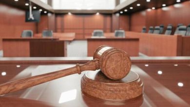 Şanlıurfa’da imam nikahlı eşine yaklaşık iki yıl boyunca zorla fuhuş yaptırdığı iddia edilen H.Ü.’nün yargılandığı dava, eksikliklerin giderilmesi için 26 Şubat 2026’ya ertelendi.