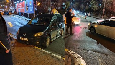 Şanlıurfa’nın Karaköprü ilçesinde hafif ticari araç ile otomobilin çarpıştığı kazada şans eseri yaralanan olmadı.