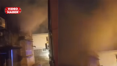 Şanlıurfa’nın Haliliye ilçesinde gece saatlerinde bir apartmanda çıkan yangın paniğe yol açtı.
